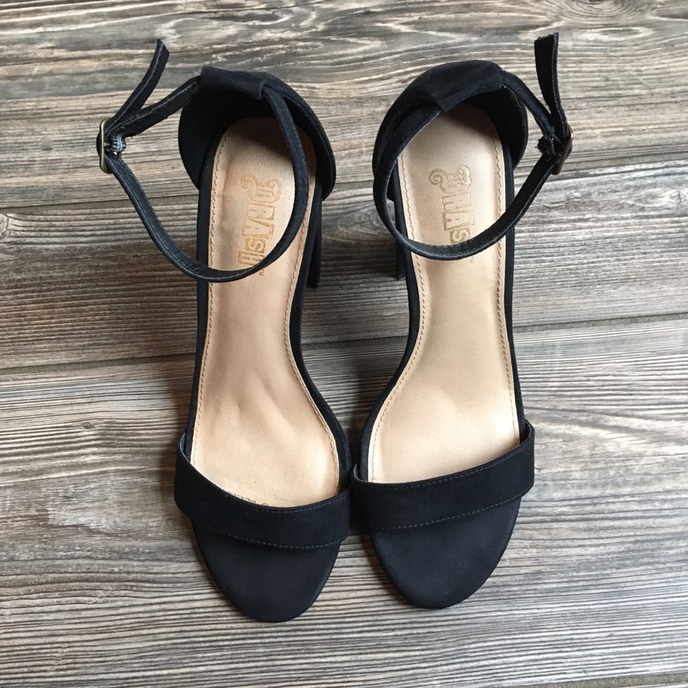 Black heels